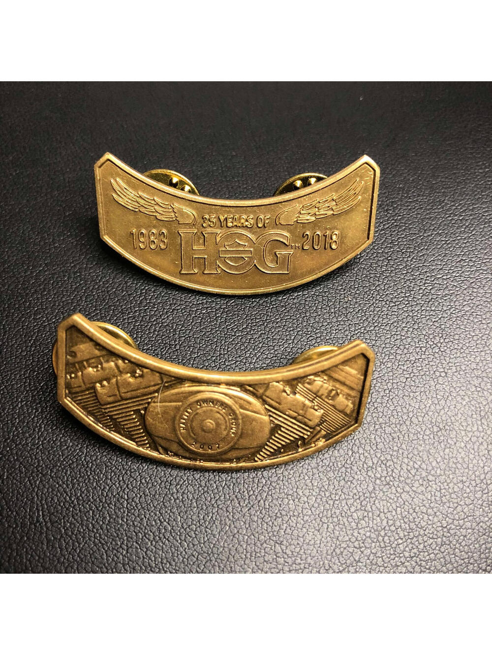2924 Harley Owners Group HOG Motorcycle 2 Lapel Pin 2007/ 2018 GOLDTONE